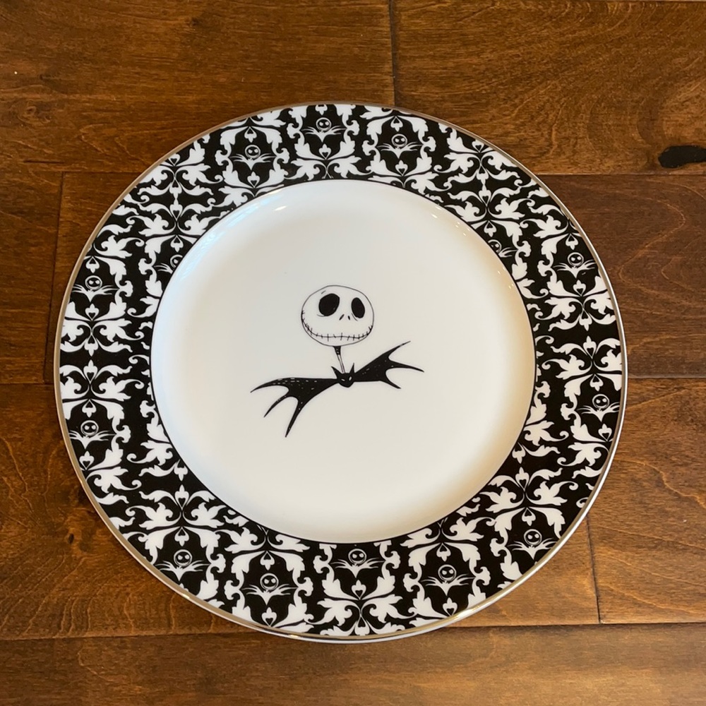 2 Nightmare Before Christmas Dinner Plates